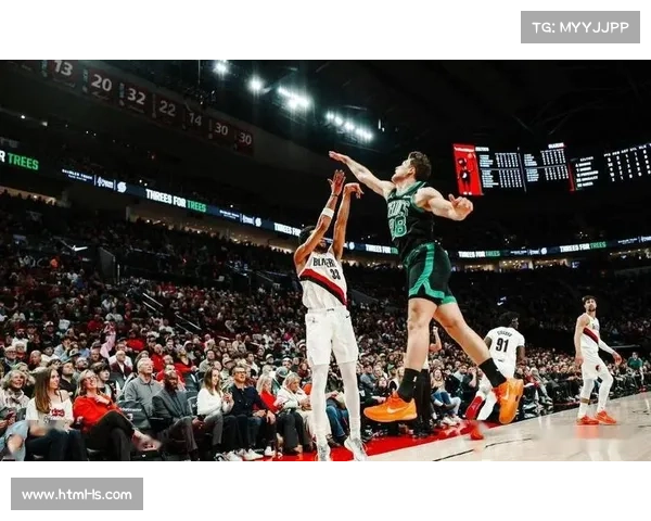 半场开拓者三分雨，克林根13分11篮板