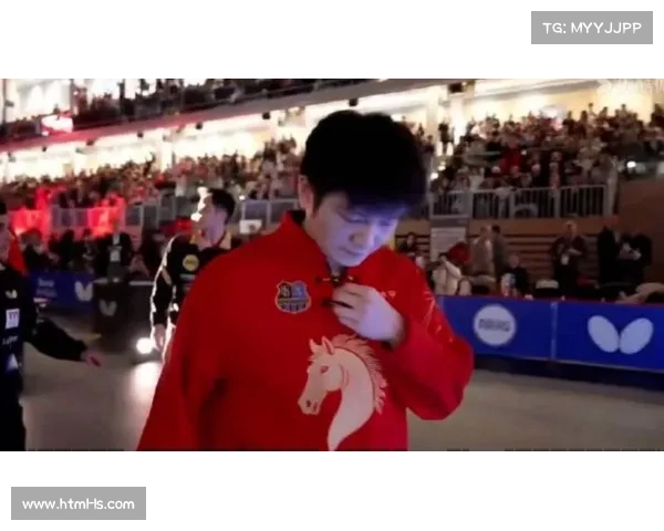 德甲第17轮樊振东金马红色唐装亮相，萨尔布吕肯俱乐部恭贺中国春节